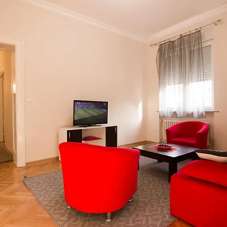 Dositej 5 Apartment *